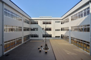 向島中央小学校 (1)